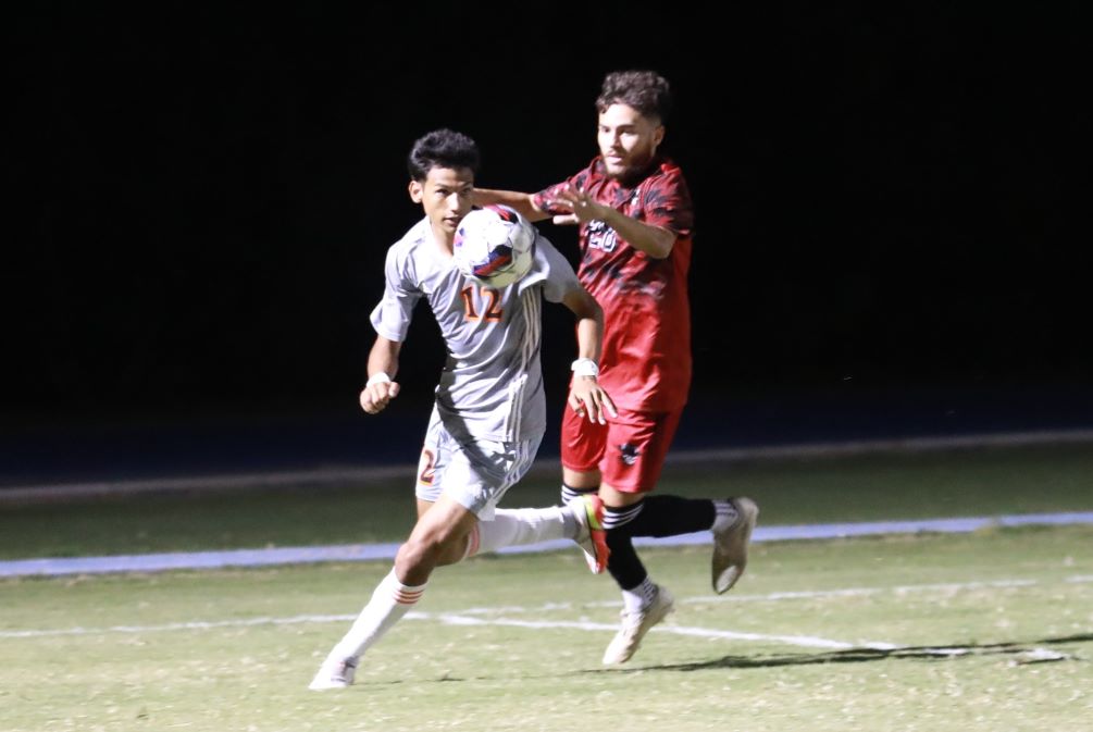 Freshamn Ismael Ruiz (Tucson Magnet HS) put the Aztecs on his back in the first half as he scored three goals in the 7th, 10th and 35th minute as the No. 4 ranked Aztecs beat Paradise Valley Community College 7-1 for their fifth straight win. The Aztecs are 8-1 overall and 5-1 in ACCAC conference play. Photo by Steve Escobar