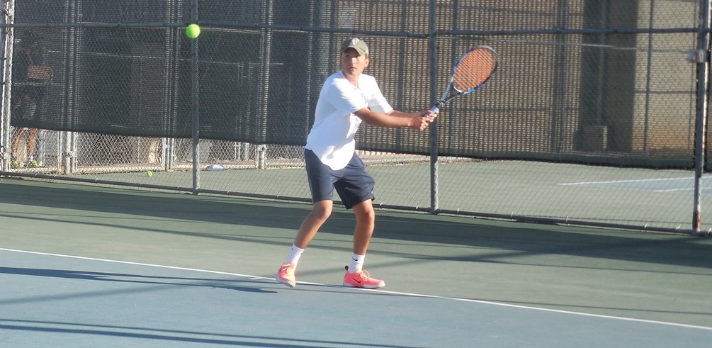 Freshman Beau Boyer won his No. 6 singles match and No. 3 doubles match but the Aztecs fell to Glendale Community College 6-3. The Aztecs are 0-2 on the season. Photo by Raymond Suarez