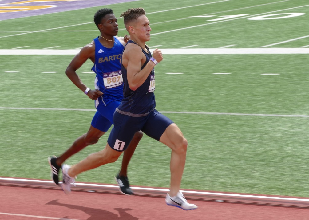 Sophomore Collin Dylla (Ironwood Ridge HS) took fifth place in the 800 meter race with a ersonal-best time of 1:51.98. Dylla was one of five NJCAA All-Americans the Aztecs produced at the NJCAA Division I National Championships. Photo by Marybeth Idoux