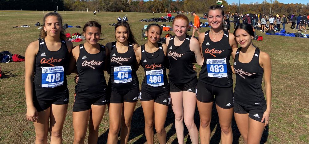 Freshmen Mykayla Tarwater (Tucson Magnet HS) and Oksana Giron earned personal records at the NJCAA Division I National Championship. The Aztecs took 21st place with a team score of 562. (Left to Right): Candice Pocase, Mykayla Tarwater, Yaxiri Ortiz, Oksana Giron, Megan Rasey, Emalyn Brown and Marissa Lopez. Photo courtesy of Mark Bennett.