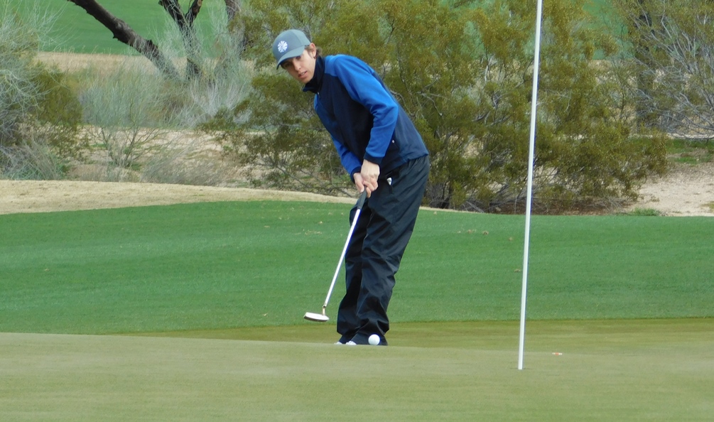 Freshman Cody Goza (Blue Ridge HS) shot a 2-under 69 in his second round and finished tied for 14th place with a two-day total of 142 (73-69) at the Los Colinas Golf Course in Queen Creek. The Aztecs took fourth place at the Chandler-Gilbert Invitational. Photo by Raymond Suarez