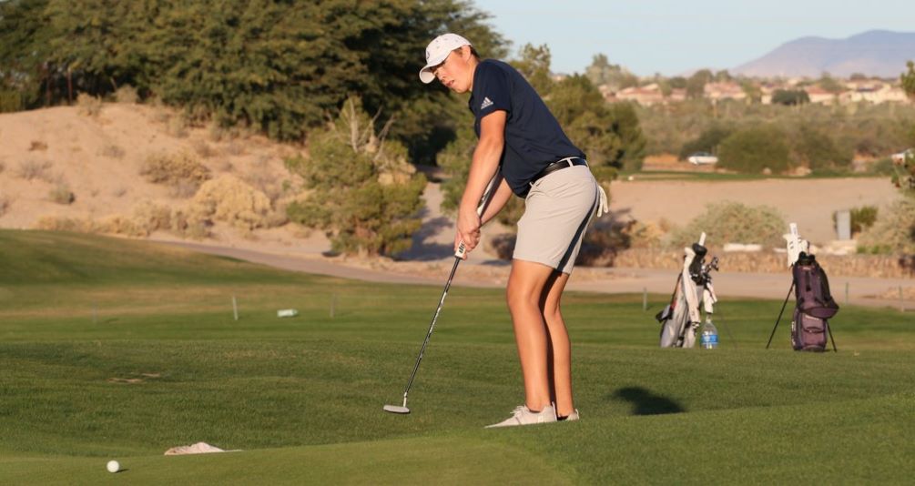 Freshman Max Krueger (Salpointe Catholic HS) shot a 3-under par 139 (69-70) and took second place in the final individual standings at the Chandler-Gilbert CC Invitational. The Aztecs took third place in the team standings with a score of 580 (286-294). Photo by Stephanie van Latum