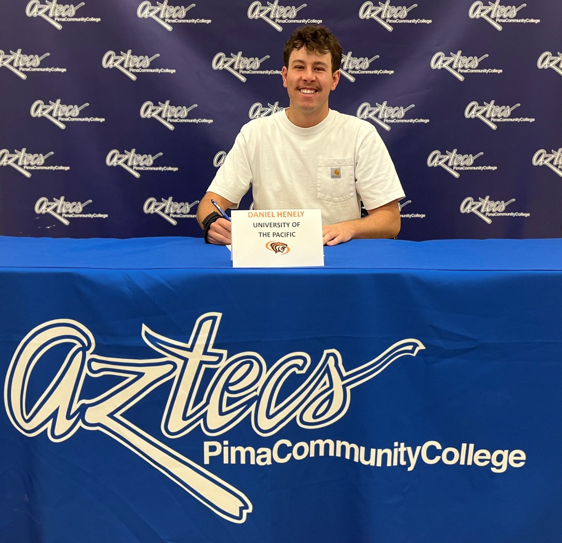 Aztecs men's golfer Daniel Henely (Cienega HS) signed his letter of intent to play at the University of the Pacific in Stockton, CA. Henely was an NJCAA All-American in 2022 and helped the Aztecs claim their first of back-to-back NJCAA Region I, Division I team titles. Photo by Raymond Suarez