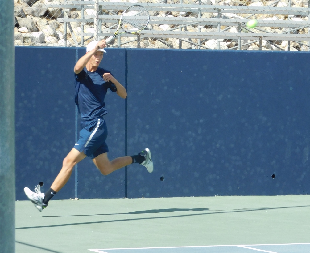 Sophomore Chris McDaniels (Tanque Verde HS) fought back to win a three-set match at No. 1 singles over Francisco Angulo 6-1, 5-7, 6-3 but the Aztecs fell to Glendale Community College 5-4. Pima is now 2-3 on the season. Photo by Raymond Suarez
