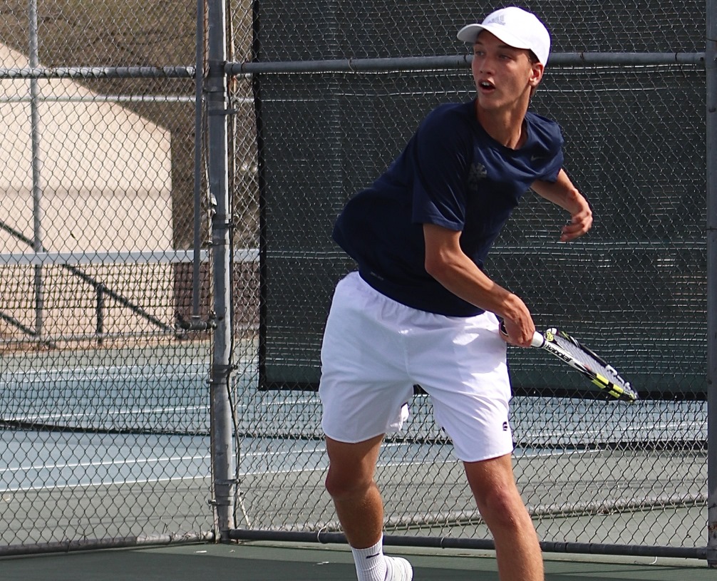 Sophomore Chris McDaniels (Tanque Verde HS) forced a third set tie-breaker but fell in his No. 1 singles match to Lukas Hoffrichter 6-4, 0-6, 10-4. Ther Aztecs fell to No. 5 Mesa Community College 9-0. The Aztecs are 2-2 on the season. Photo by Stephanie Van Latum