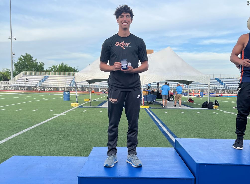 Sophomore Reece Gardner (Marana HS) earned second place in the Pole Vault, NJCAA All-American status and eight team points as he finished with a personal-best of 4.81 meters (15-feet, 9.25-inches). The Aztecs continue competition at Gowans Stadium in Hutchinson, KS on Friday and Saturday. Photo by Raymond Suarez