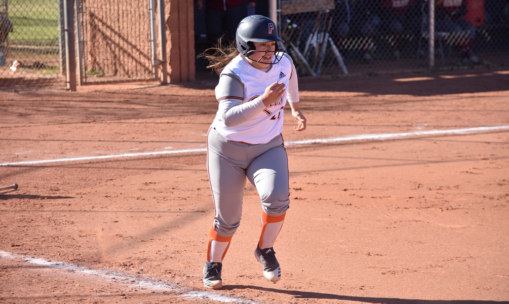 Freshman Jazmin Ayala (Sunnyside HS) picked up two wins on the mound (5-2) as the Aztecs softball team earned two hard fought wins at Glendale Community College 8-5 and 13-10 in 8 innings. The Aztecs improved to 11-8 overall and in ACCAC conference play. Photo by Ben Carbajal