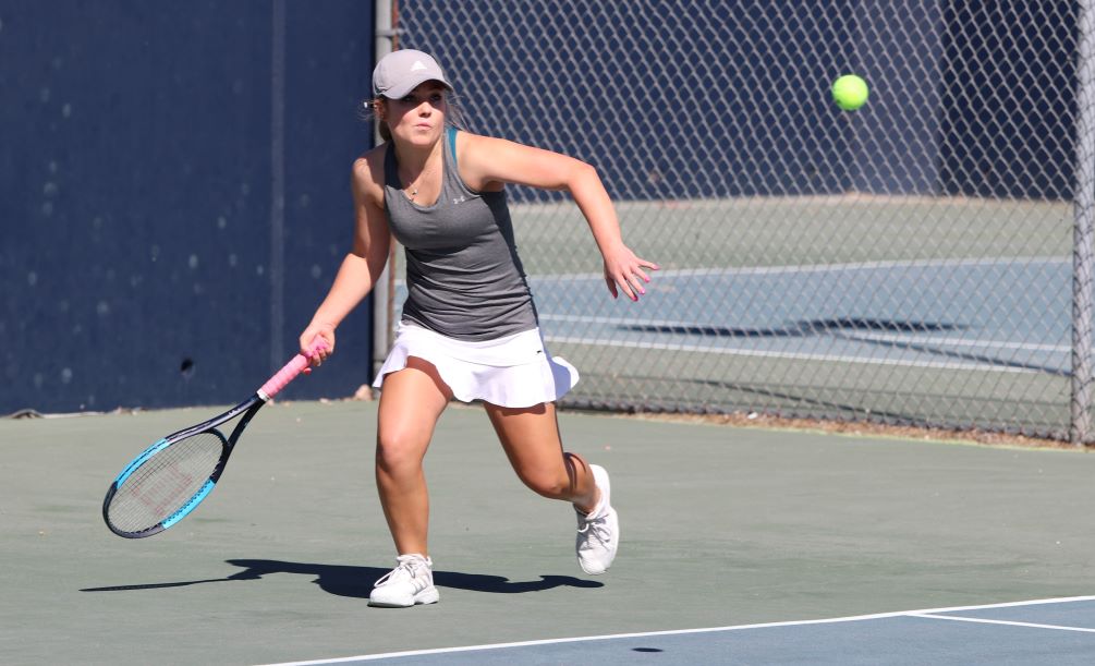 Sophomore Olivia Manheimer (Ironwood Ridge HS) earned wins at No. 1 singles over Sage Schula 6-4, 6-3 and along with No. 1 doubles partner Melina Oropeza (Nogales HS), defeated Isabella Cosenza and Alahzay Rossi 8-6. The No. 24 ranked Aztecs beat No. 22 Mesa 5-4. Photo by Stephanie Van Latum