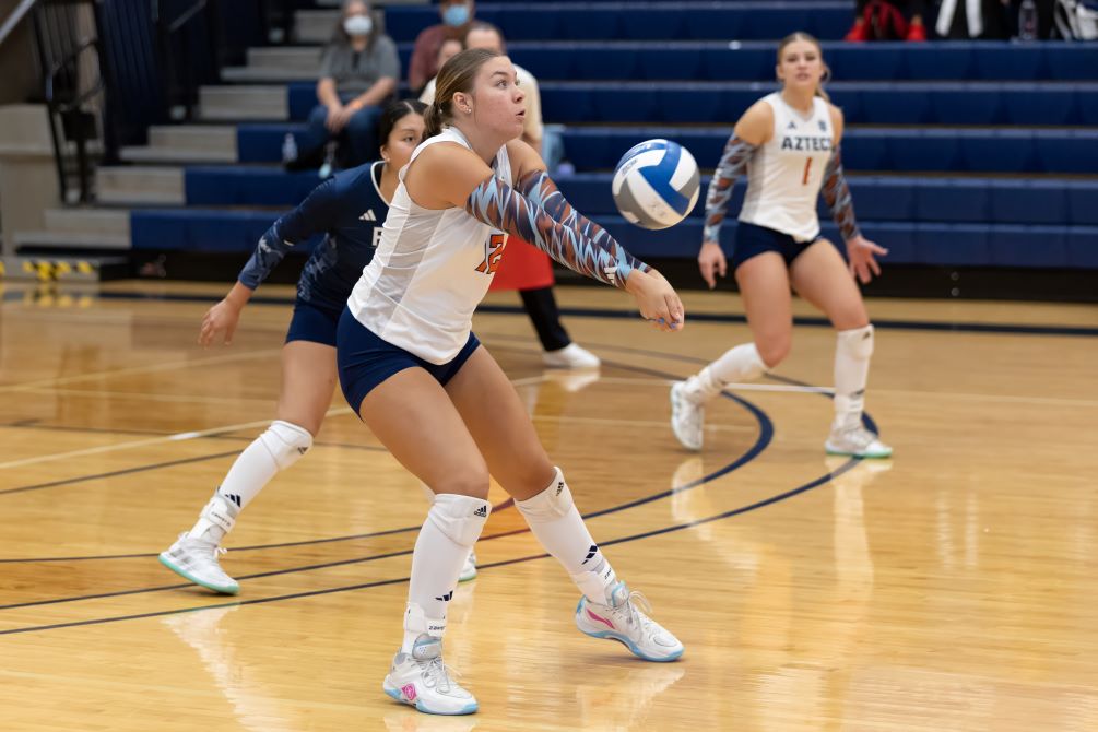 Freshman Addy Fisher (Queen Creek HS)/Photo by Stephanie van Latum