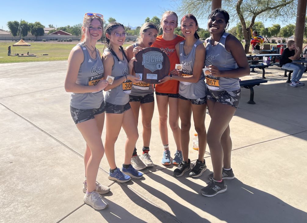 The Aztecs Women's Cross Country team took second place in the NJCAA Region I, Division I final team standings with a score of 40 points. (Left to right): Sara Bredenkamp (10th), Mariah Cruz (6th), Linda Rivero (8th), Reatta Danhof (9th), Alyssa Perez (7th) and Iyannah Tolliver (11th) earned All-Region honors. Photo by Ray Suarez